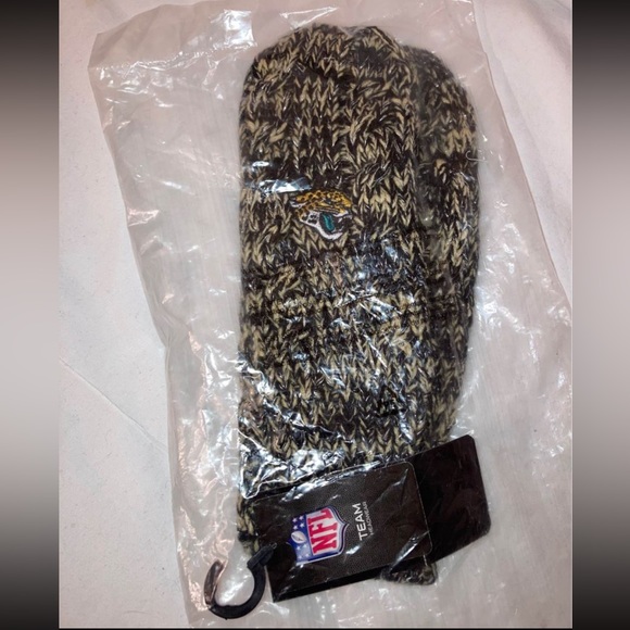 New w/ tag Jacksonville Jaguars Brilyn OTS NFL headwear Mitten Gloves Adult Size - Picture 6 of 7